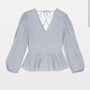 NWOT White House Black Market Cinched Blouson Top in Blue and White, Size 8